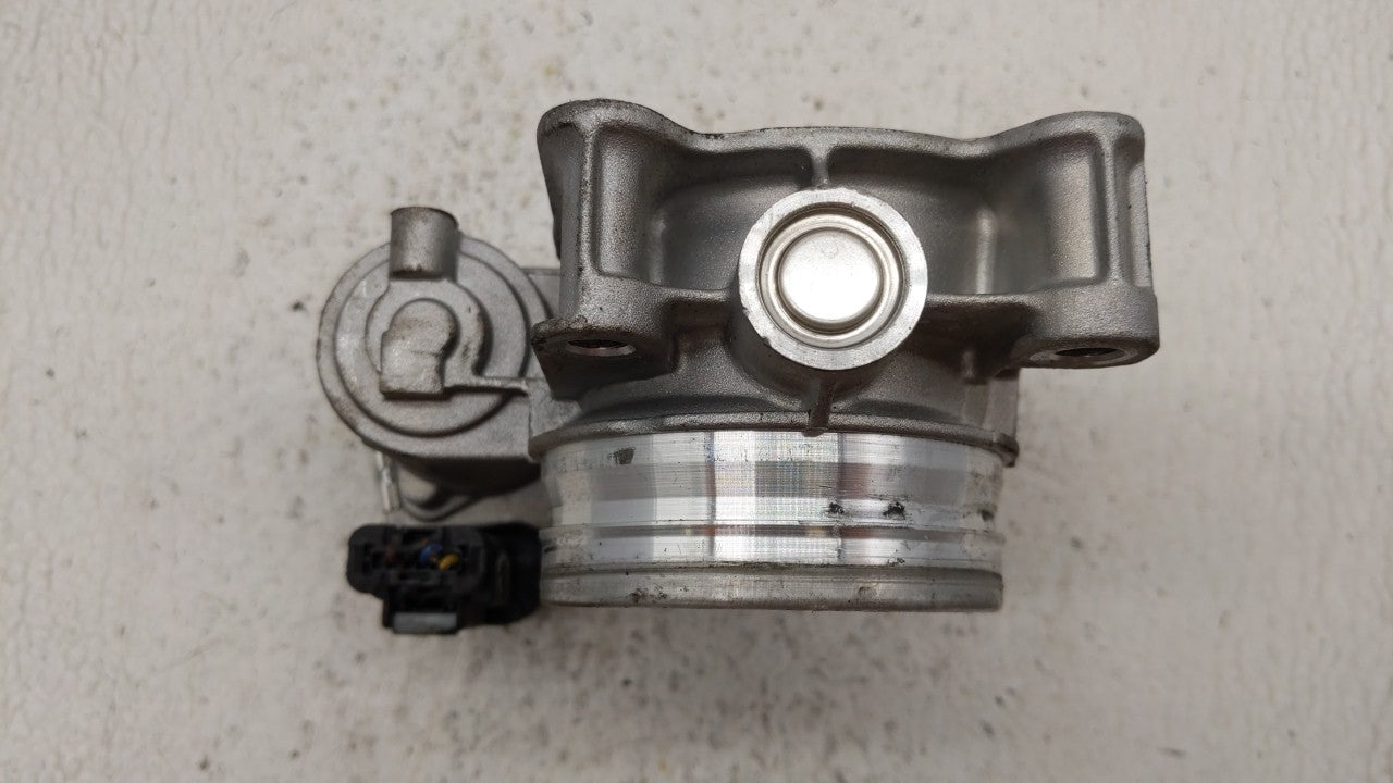 2018-2019 Chevrolet Equinox Throttle Body P/N:12670837AA 12681472AA, 12670937AA Fits Fits 2013 2014 2015 2016 2017 2018 2019
