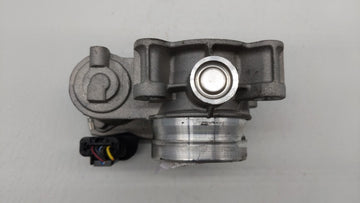 2018-2019 Chevrolet Equinox Throttle Body P/N:12659491BA 12671379AA Fits Fits 2016 2017 2018 2019 OEM Used Auto Parts