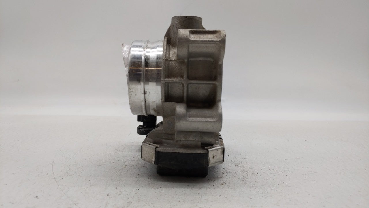 2018-2019 Chevrolet Equinox Throttle Body P/N:12659491BA 12671379AA Fits Fits 2016 2017 2018 2019 OEM Used Auto Parts - Oemu