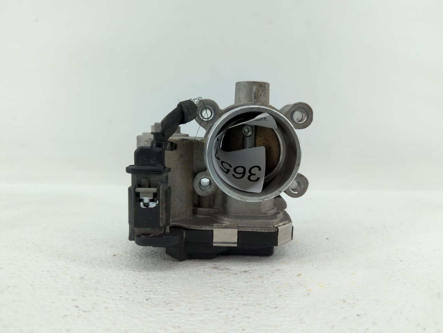 2018-2019 Chevrolet Equinox Throttle Body P/N:12671379AA Fits Fits 2016 2017 2018 2019 OEM Used Auto Parts - Oemusedautopart