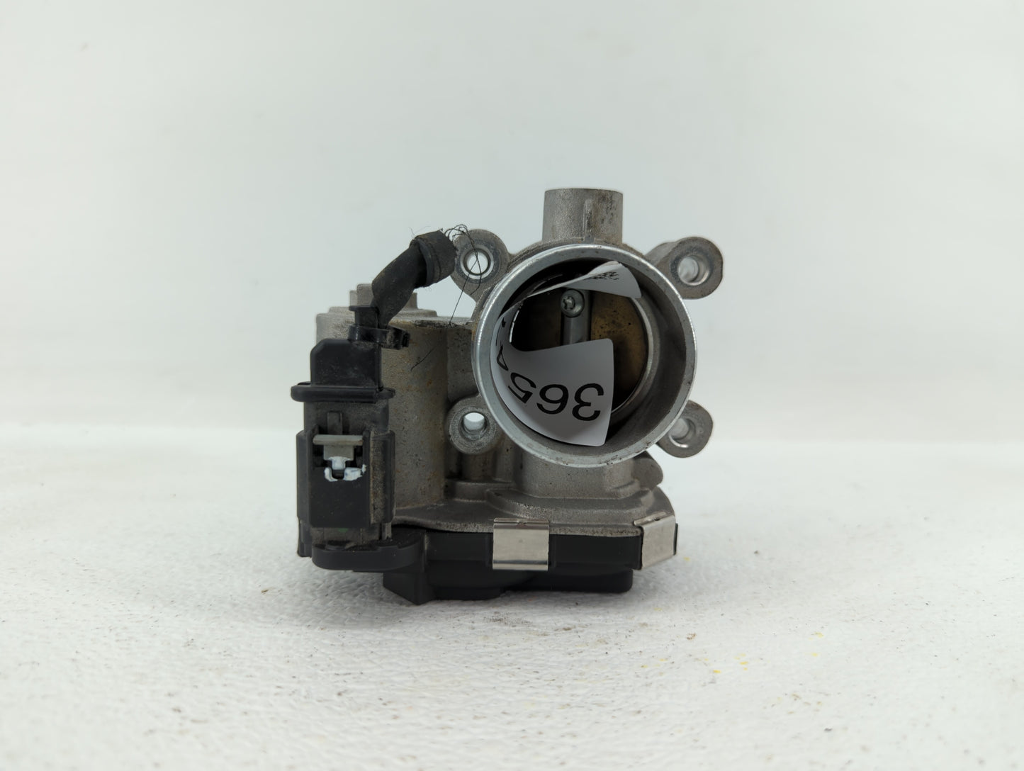 2018-2019 Chevrolet Equinox Throttle Body P/N:12671379AA Fits Fits 2016 2017 2018 2019 OEM Used Auto Parts - Oemusedautopart