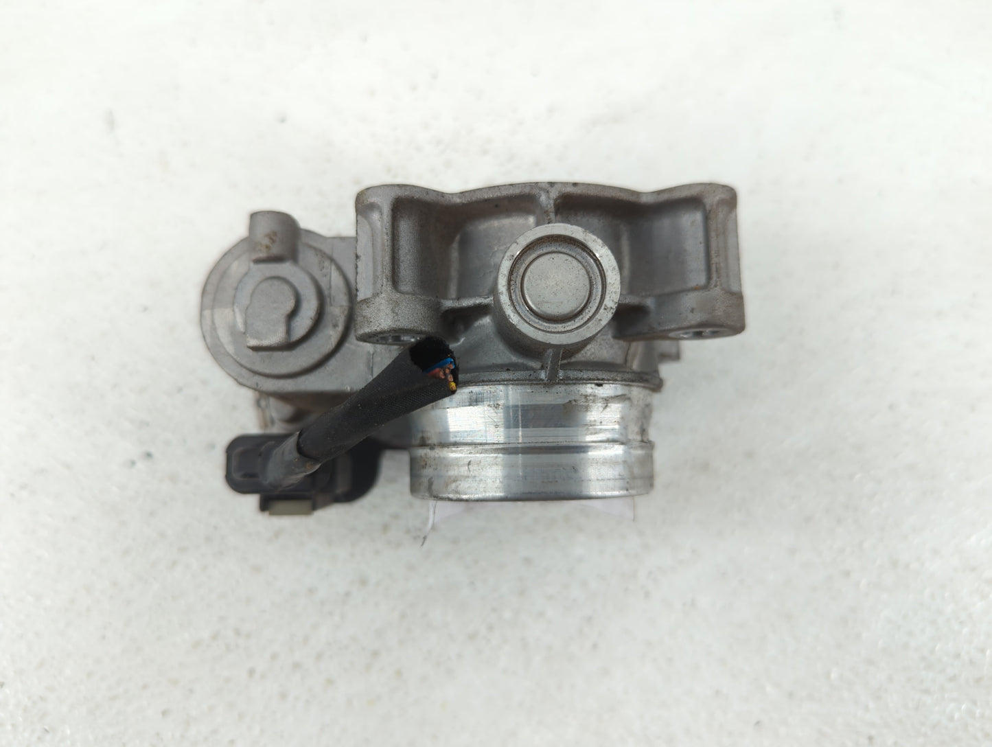 2018-2019 Chevrolet Equinox Throttle Body P/N:12671379AA Fits Fits 2016 2017 2018 2019 OEM Used Auto Parts - Oemusedautopart