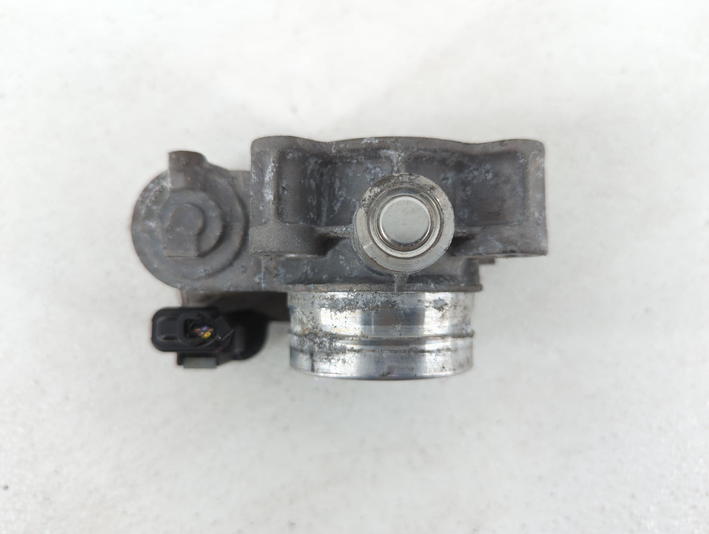 2018-2019 Chevrolet Equinox Throttle Body P/N:12671379AA Fits Fits 2016 2017 2018 2019 OEM Used Auto Parts - Oemusedautopart