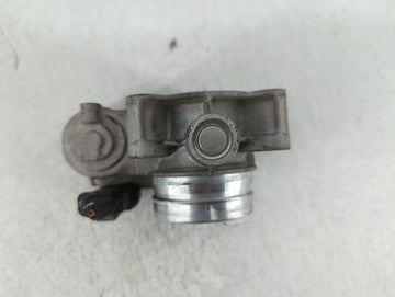 2018-2019 Chevrolet Equinox Throttle Body P/N:12671379AA Fits Fits 2016 2017 2018 2019 OEM Used Auto Parts