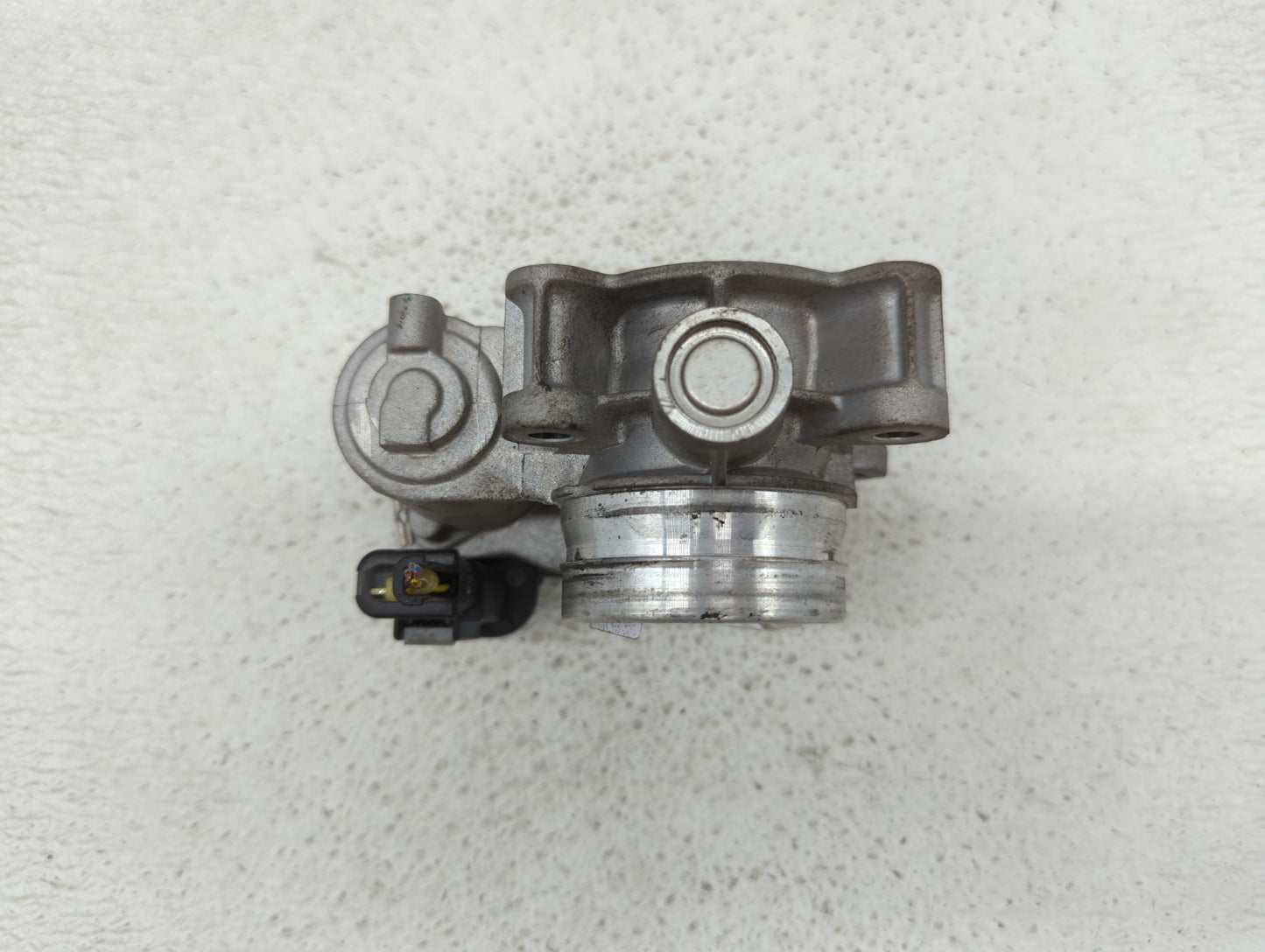 2018-2019 Chevrolet Equinox Throttle Body P/N:12671379AA Fits Fits 2016 2017 2018 2019 OEM Used Auto Parts - Oemusedautopart