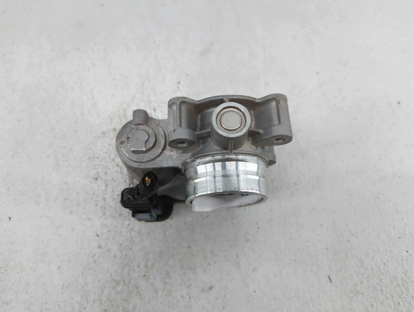 2018-2019 Chevrolet Equinox Throttle Body P/N:12671379AA Fits Fits 2016 2017 2018 2019 OEM Used Auto Parts - Oemusedautopart