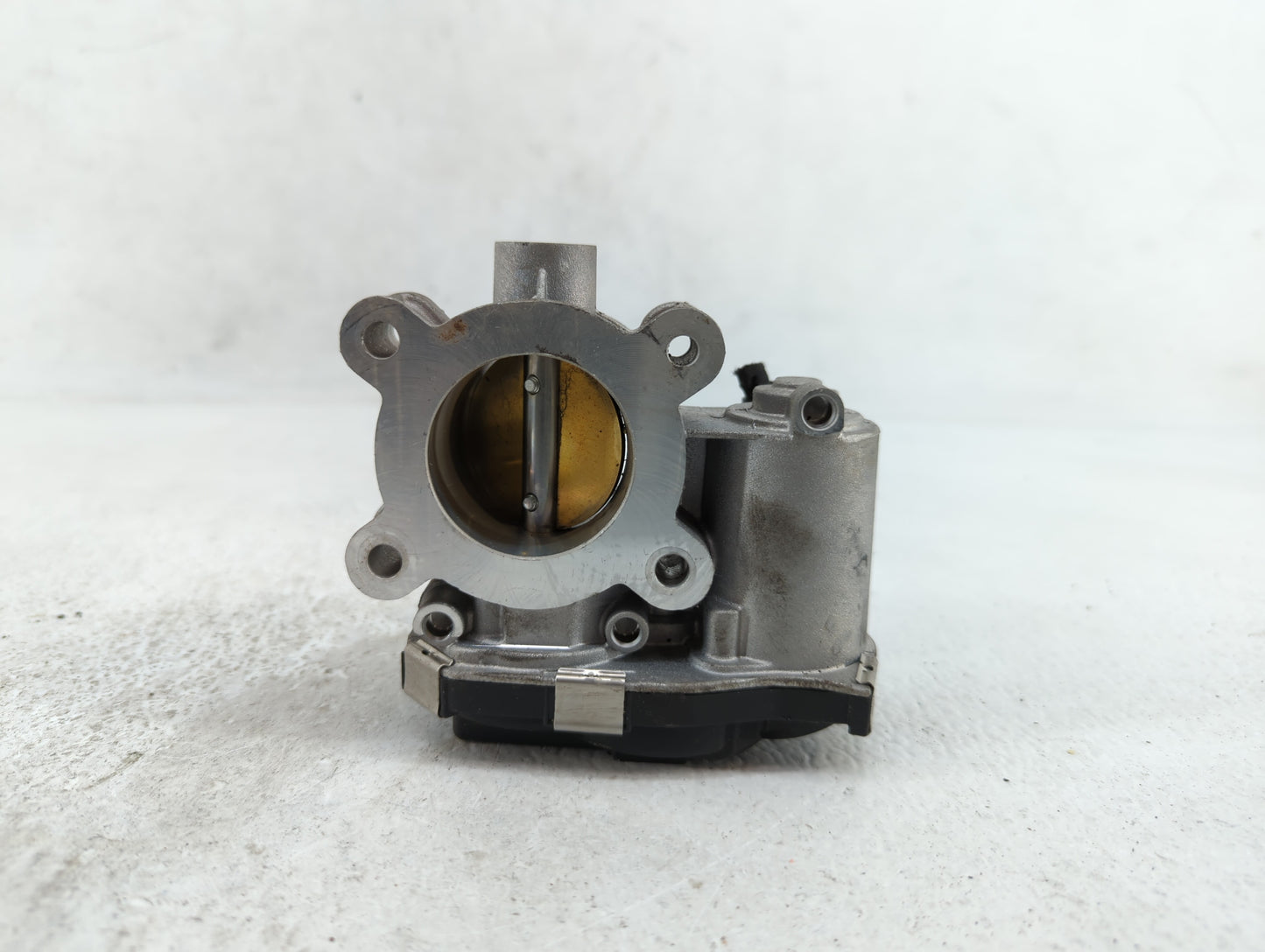 2018-2019 Chevrolet Equinox Throttle Body P/N:12671379AA Fits Fits 2016 2017 2018 2019 OEM Used Auto Parts - Oemusedautopart