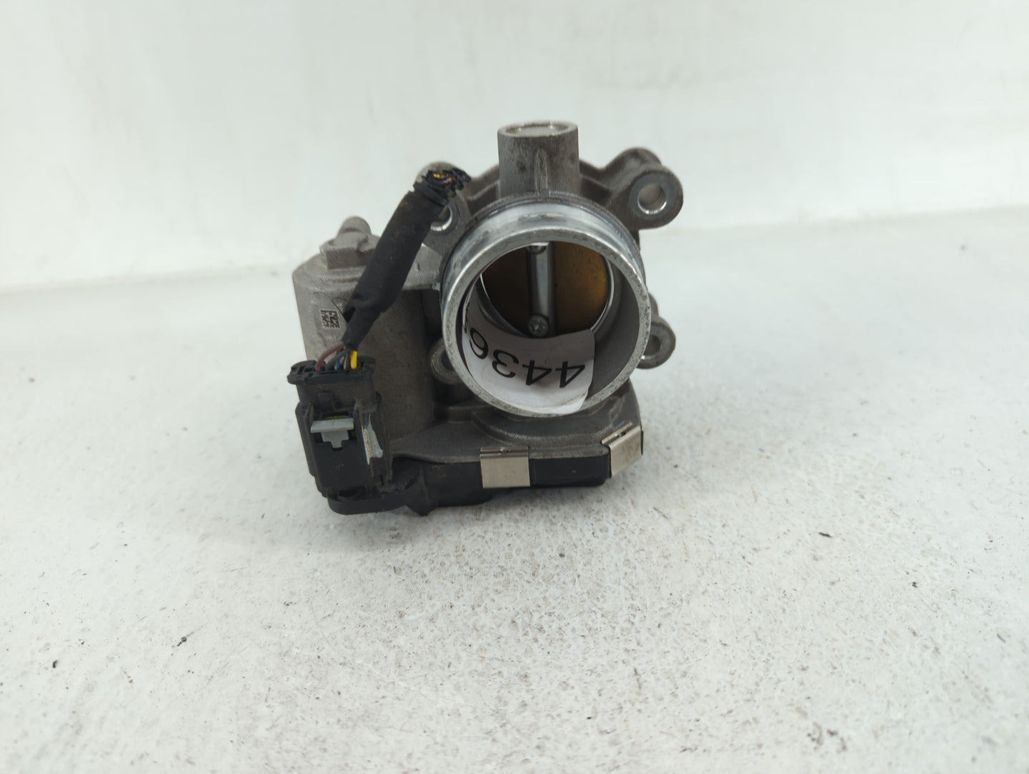 2018-2022 Chevrolet Equinox Throttle Body P/N:12671379AA Fits Fits 2016 2017 2018 2019 2020 2021 2022 OEM Used Auto Parts - 