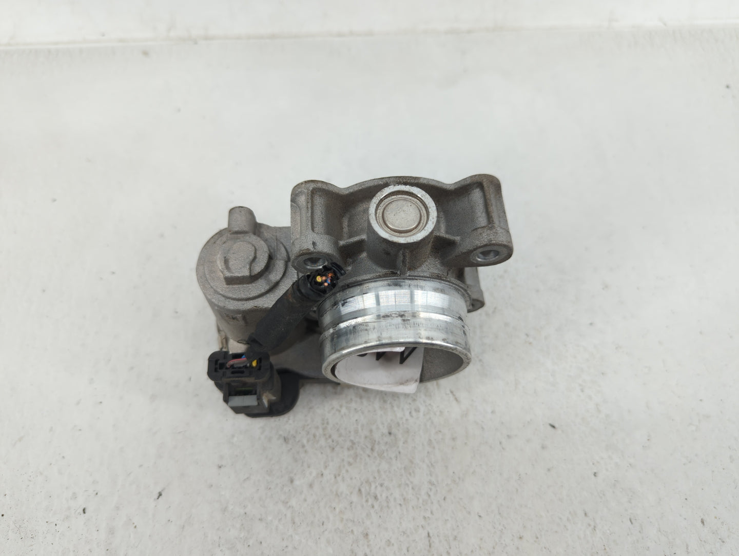 2018-2022 Chevrolet Equinox Throttle Body P/N:12671379AA Fits Fits 2016 2017 2018 2019 2020 2021 2022 OEM Used Auto Parts - 