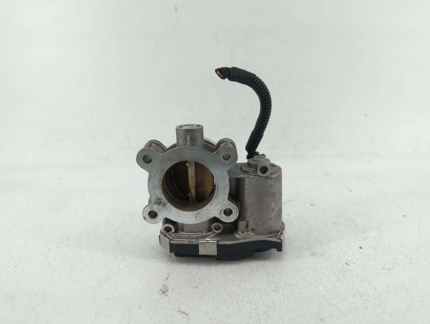 2018-2022 Chevrolet Equinox Throttle Body P/N:12671379AA Fits Fits 2016 2017 2018 2019 2020 2021 2022 OEM Used Auto Parts - 