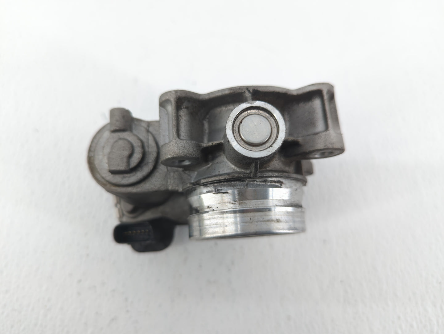 2018-2022 Chevrolet Equinox Throttle Body P/N:12671379AA Fits Fits 2016 2017 2018 2019 2020 2021 2022 OEM Used Auto Parts - 