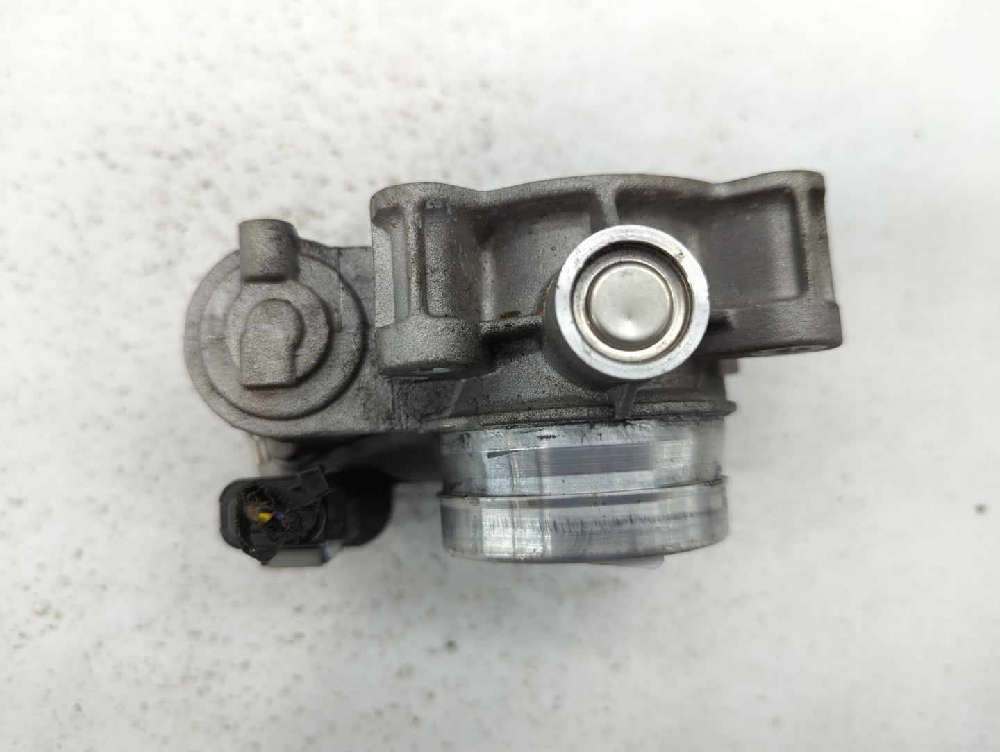 2018-2022 Chevrolet Equinox Throttle Body P/N:12671379AA Fits Fits 2016 2017 2018 2019 2020 2021 2022 OEM Used Auto Parts - 
