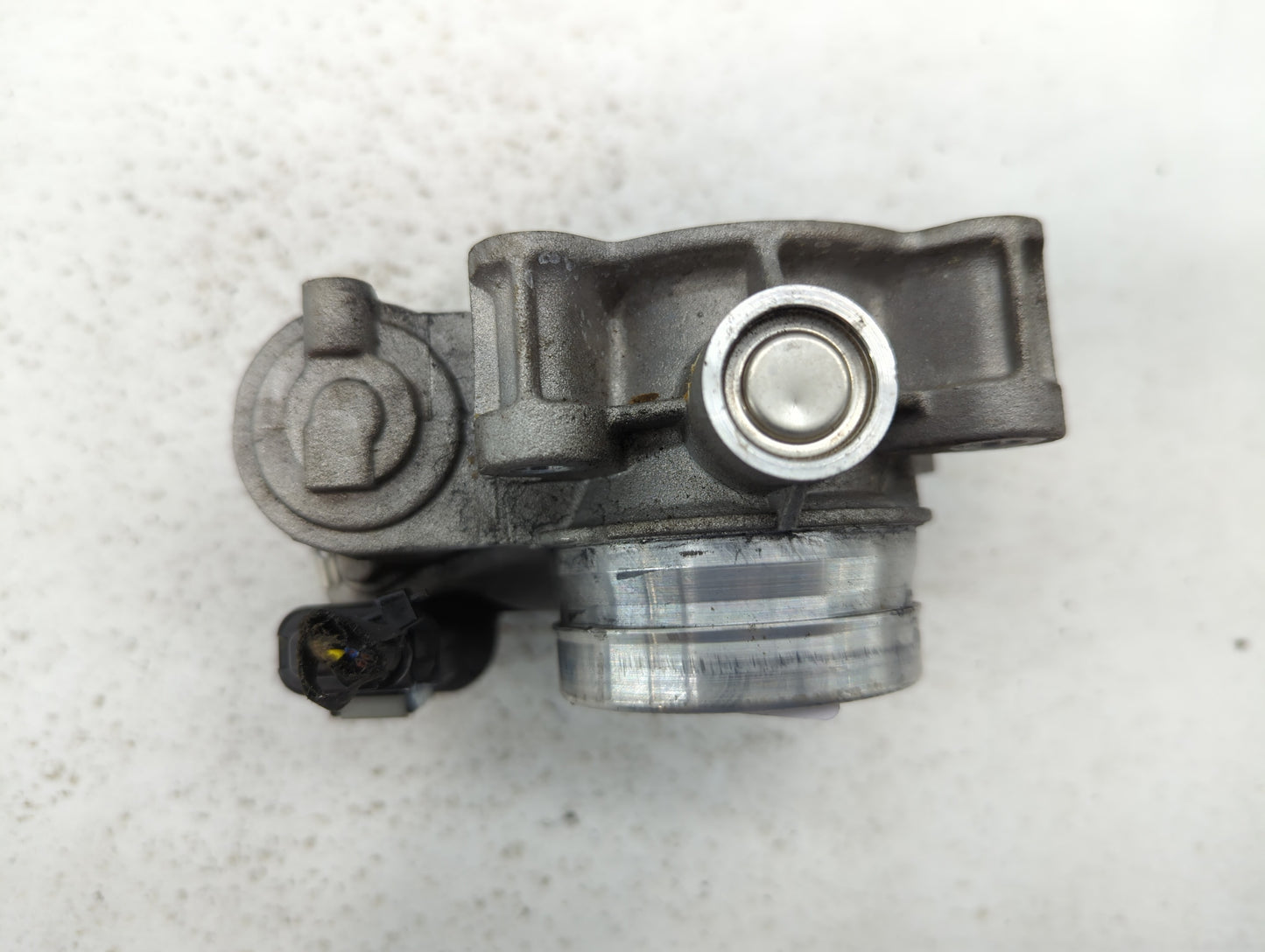 2018-2022 Chevrolet Equinox Throttle Body P/N:12671379AA Fits Fits 2016 2017 2018 2019 2020 2021 2022 OEM Used Auto Parts - 