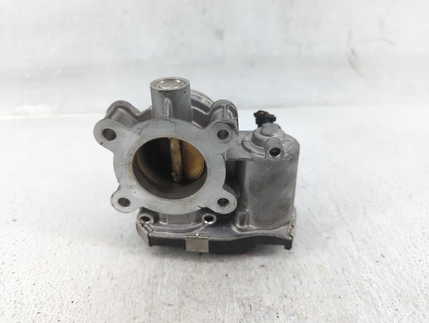 2018-2022 Chevrolet Equinox Throttle Body Fits Fits 2016 2017 2018 2019 2020 2021 2022 OEM Used Auto Parts - Oemusedautopart