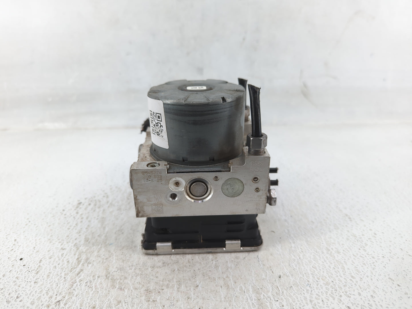 2020-2022 Chevrolet Equinox ABS Pump Control Module Replacement P/N:806052304 84825144, 84715330 Fits Fits 2020 2021 2022 OE