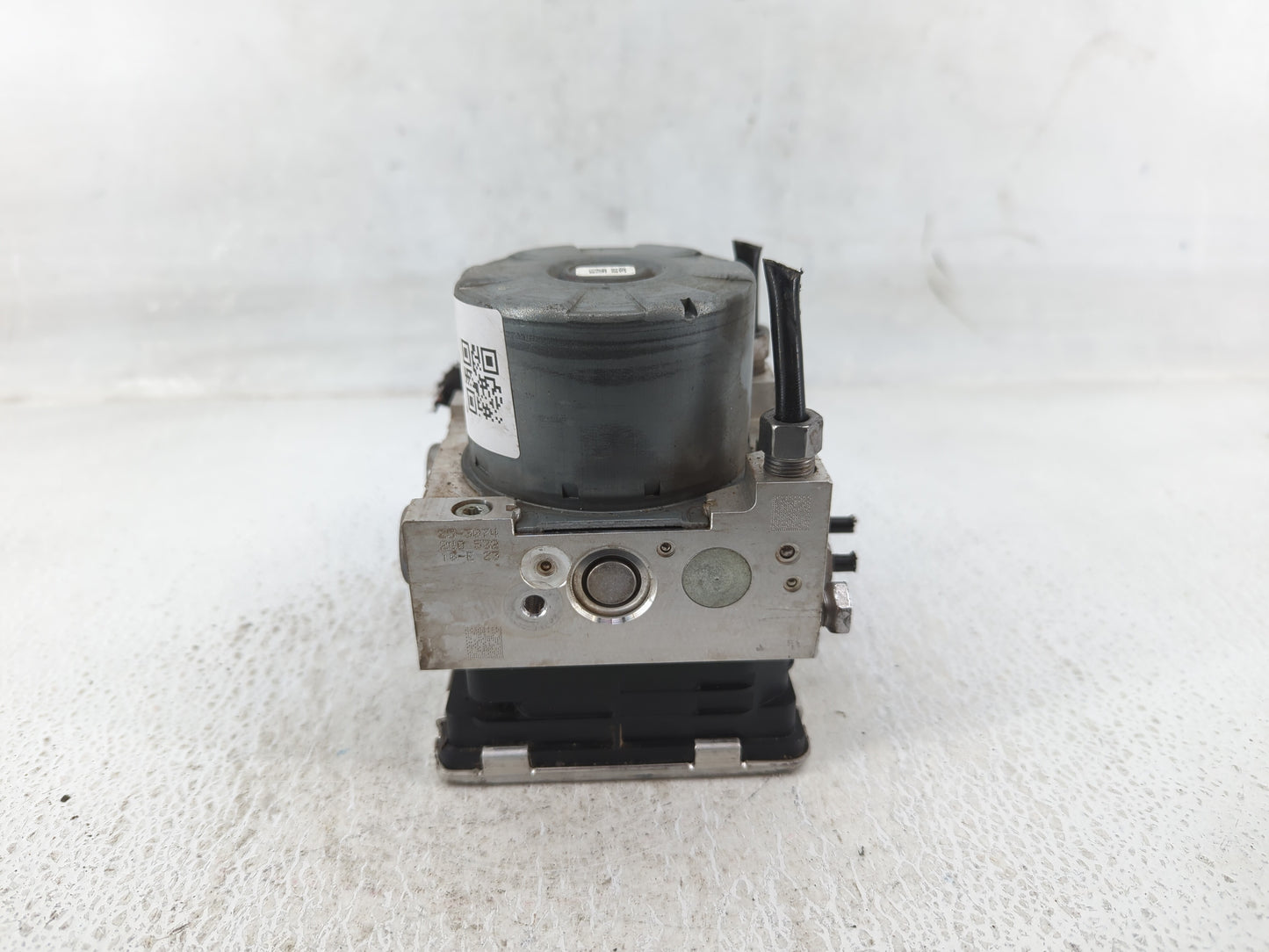 2020-2022 Chevrolet Equinox ABS Pump Control Module Replacement P/N:806052304 84825144, 84715330 Fits Fits 2020 2021 2022 OE