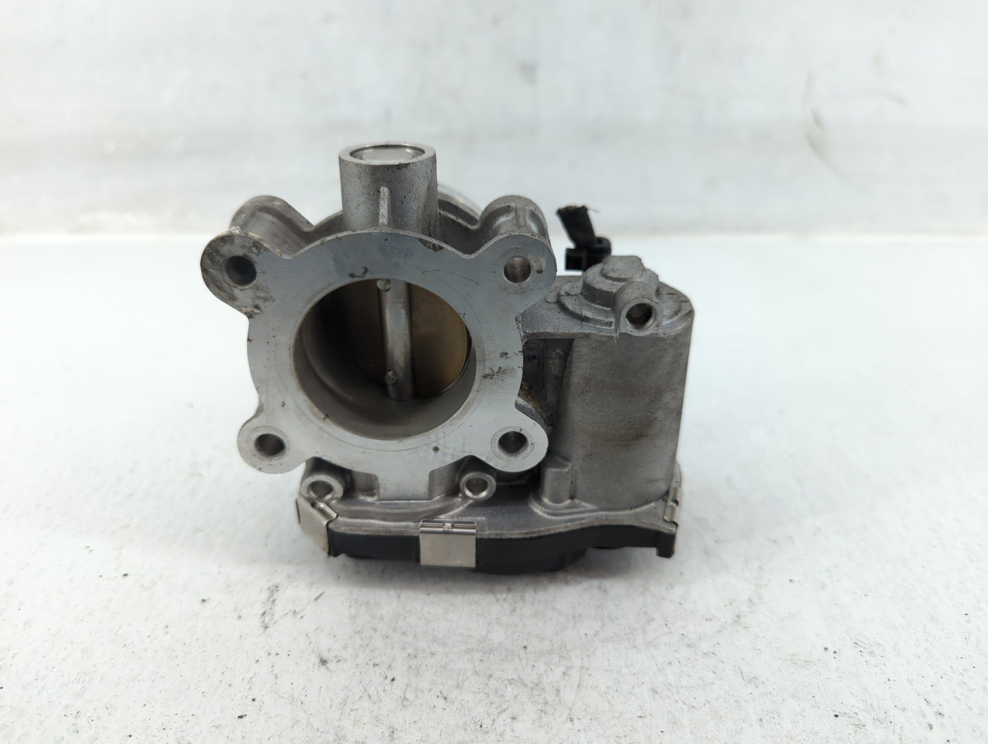 2018-2022 Chevrolet Equinox Throttle Body P/N:12671379AA Fits Fits 2016 2017 2018 2019 2020 2021 2022 OEM Used Auto Parts - 