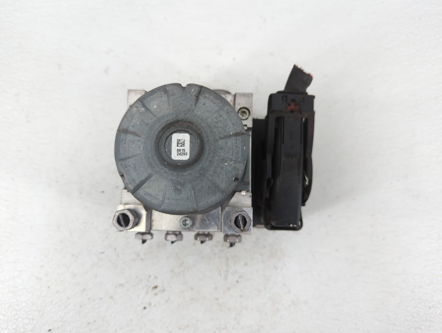 2020-2022 Chevrolet Equinox ABS Pump Control Module Replacement P/N:84715330 806052304, 84825144 Fits Fits 2020 2021 2022 OE