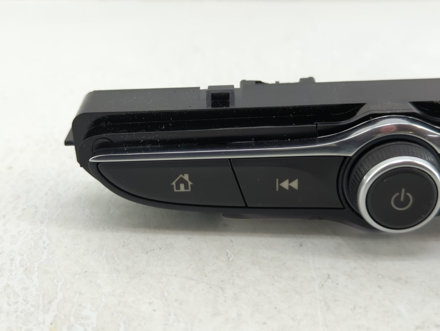 2019-2022 Chevrolet Equinox Radio AM FM Cd Player Receiver Replacement P/N:84491778 Fits Fits 2018 2019 2020 2021 2022 OEM U