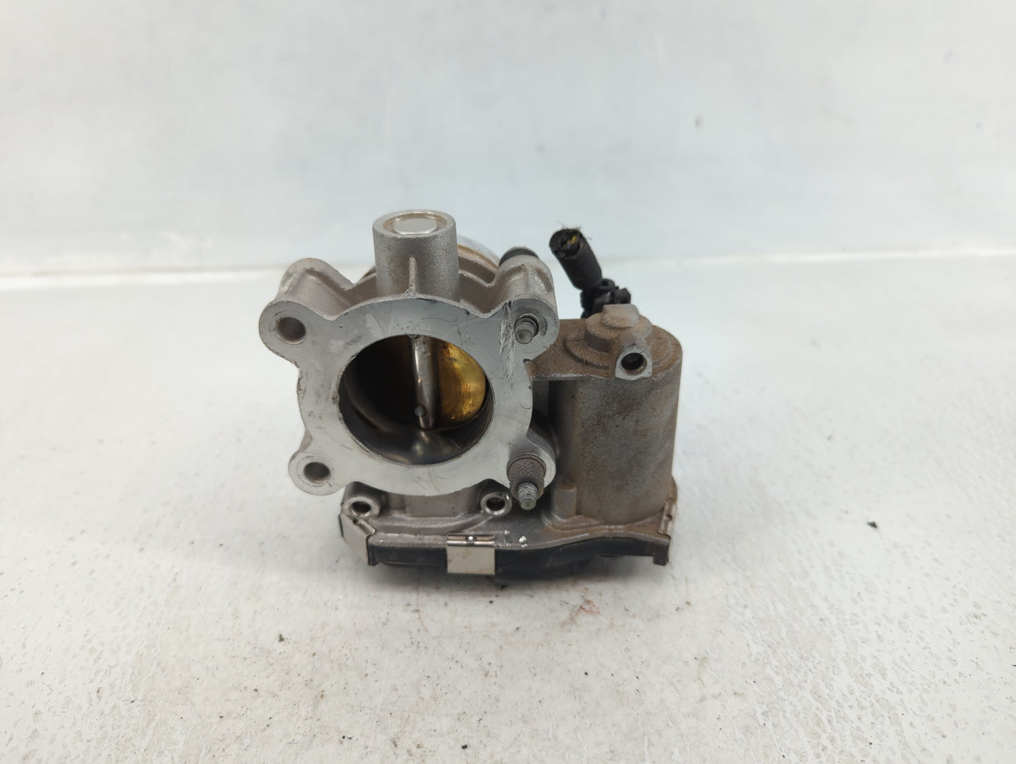 2018-2022 Chevrolet Equinox Throttle Body P/N:12671379AA Fits Fits 2016 2017 2018 2019 2020 2021 2022 OEM Used Auto Parts - 