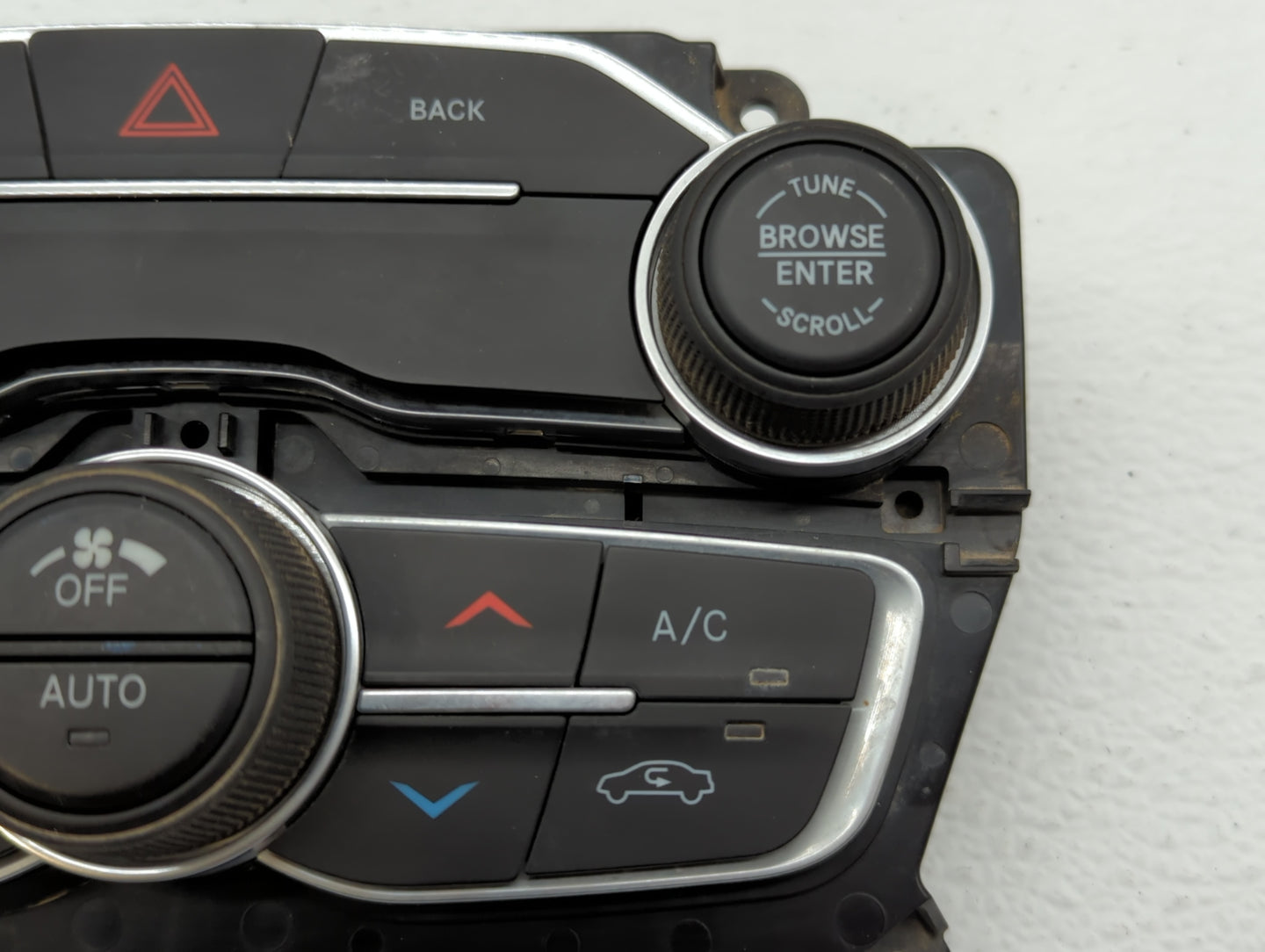 2019-2021 Chevrolet Equinox Climate Control Module Temperature AC/Heater Replacement P/N:20150327 Fits Fits 2019 2020 2021 O