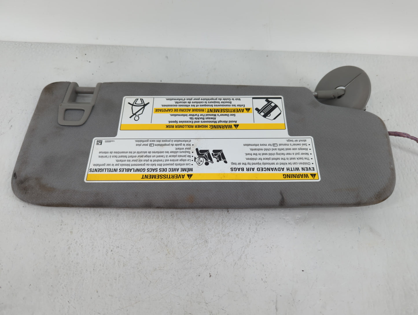 2020-2022 Chevrolet Equinox Sun Visor Shade Replacement Driver Left Mirror Fits Fits 2020 2021 2022 OEM Used Auto Parts - Oe