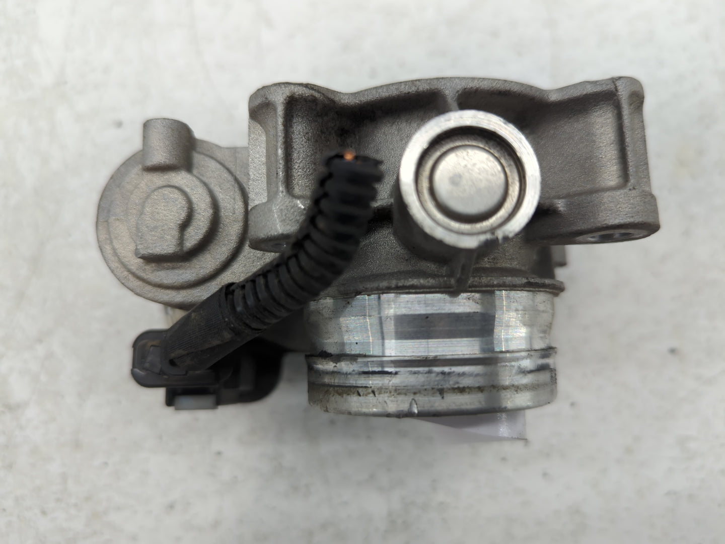 2018-2022 Chevrolet Equinox Throttle Body P/N:12671379AA Fits Fits 2016 2017 2018 2019 2020 2021 2022 OEM Used Auto Parts - 