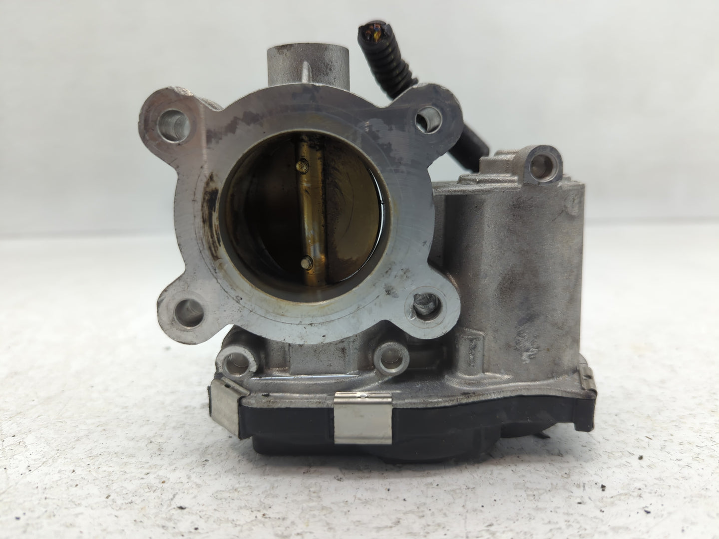 2018-2022 Chevrolet Equinox Throttle Body P/N:12671379AA Fits Fits 2016 2017 2018 2019 2020 2021 2022 OEM Used Auto Parts - 