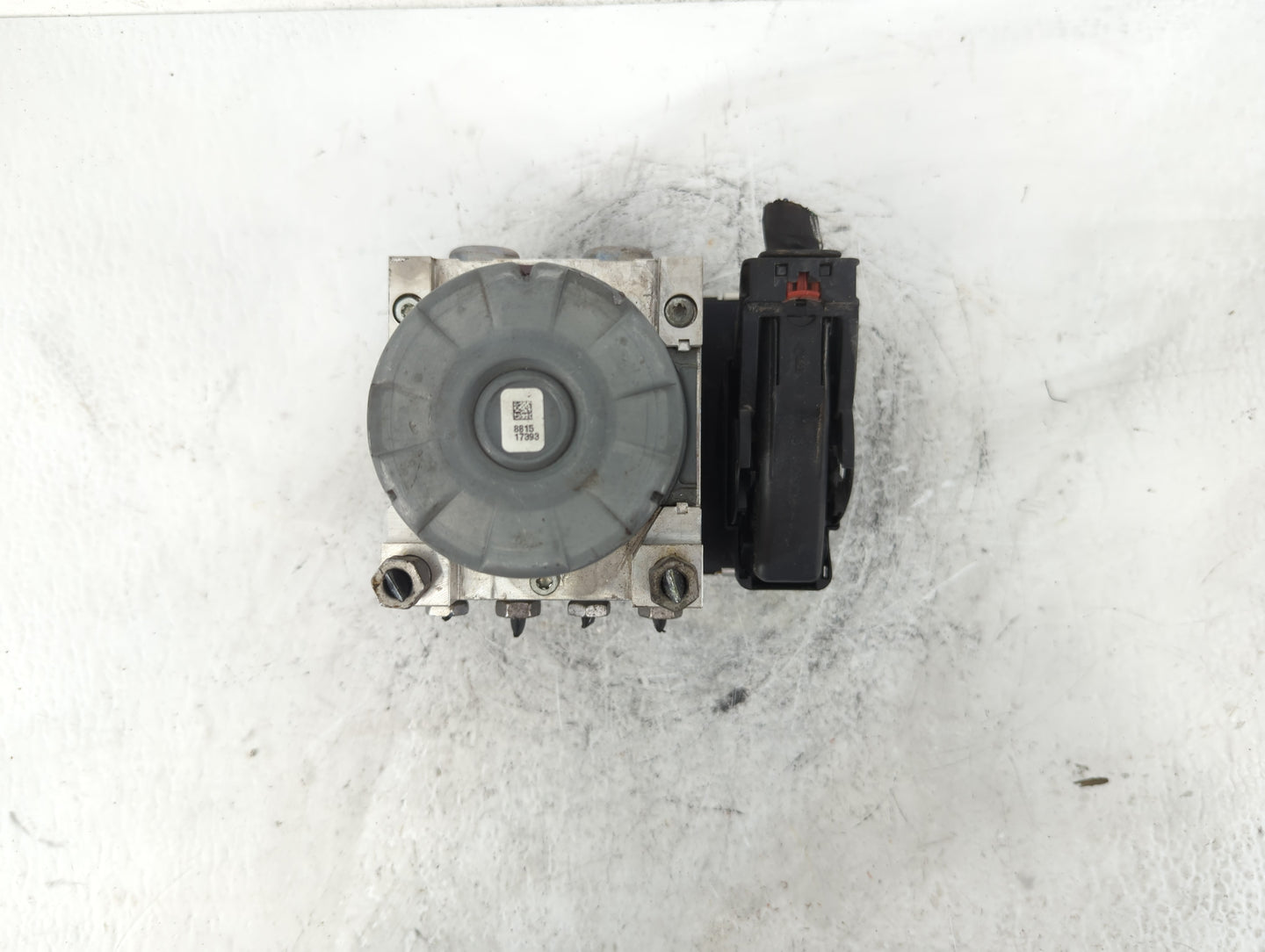 2020-2022 Chevrolet Equinox ABS Pump Control Module Replacement P/N:84715330 Fits Fits 2020 2021 2022 OEM Used Auto Parts - 