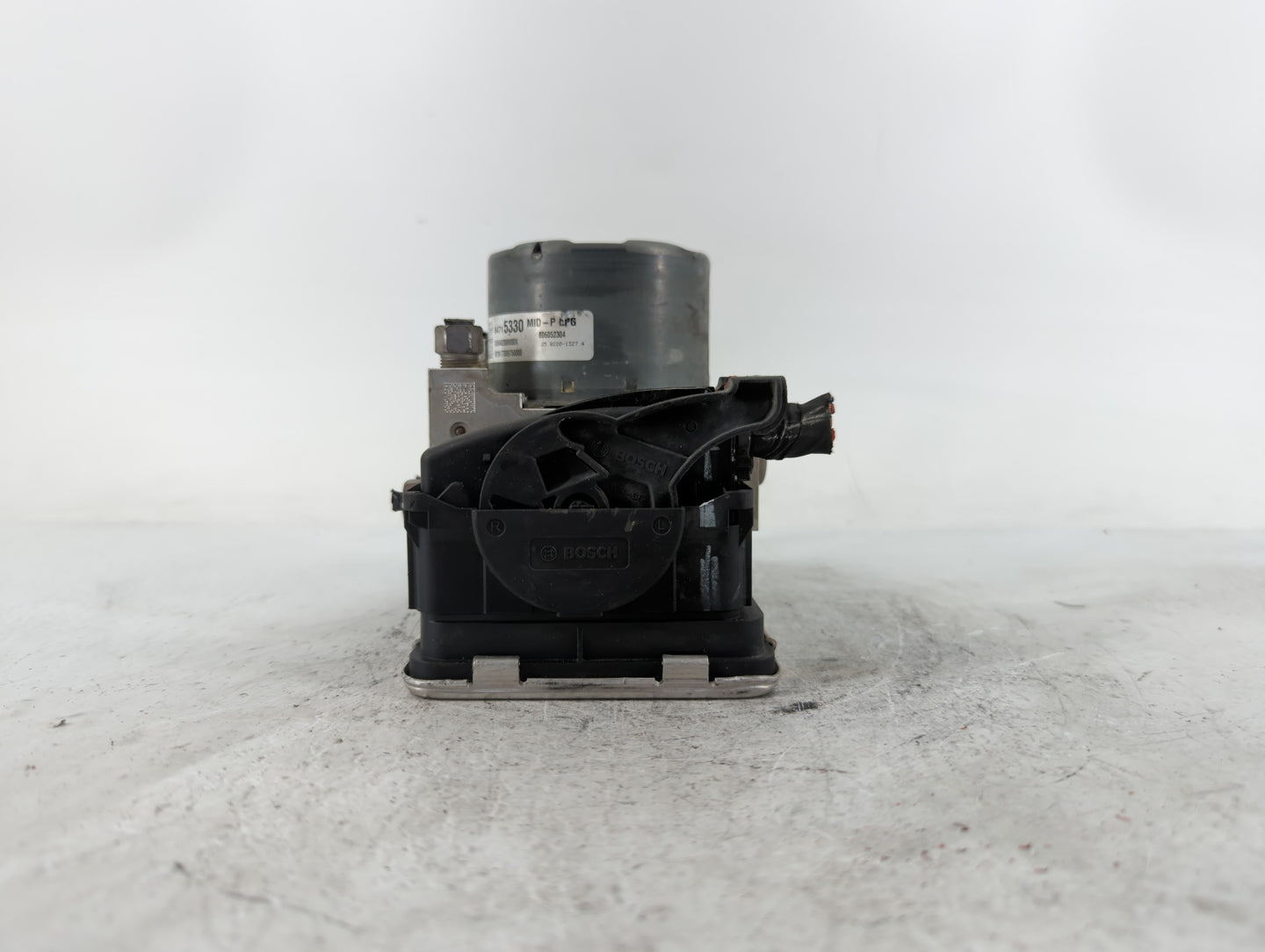 2020-2022 Chevrolet Equinox ABS Pump Control Module Replacement P/N:84715330 Fits Fits 2020 2021 2022 OEM Used Auto Parts - 