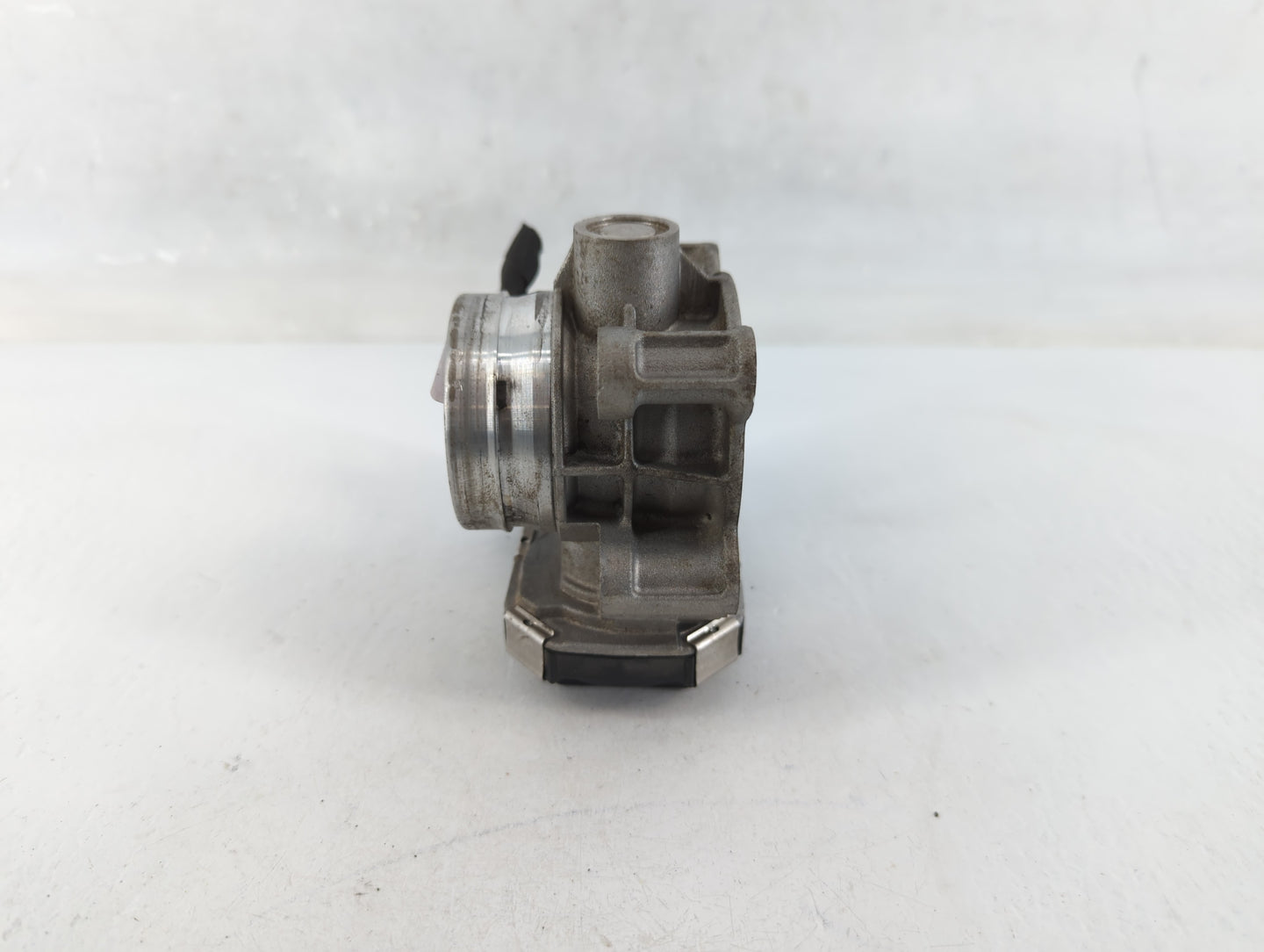 2018-2022 Chevrolet Equinox Throttle Body P/N:12659491AA Fits Fits 2016 2017 2018 2019 2020 2021 2022 OEM Used Auto Parts - 