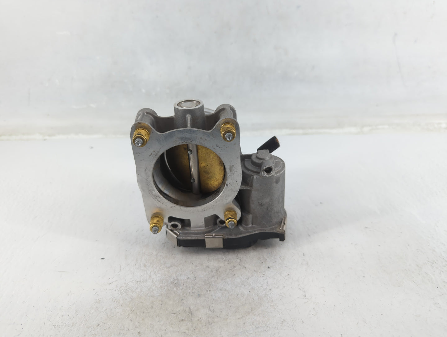 2018-2020 Chevrolet Equinox Throttle Body P/N:12681472AA Fits Fits 2013 2014 2015 2016 2017 2018 2019 2020 2021 OEM Used Aut