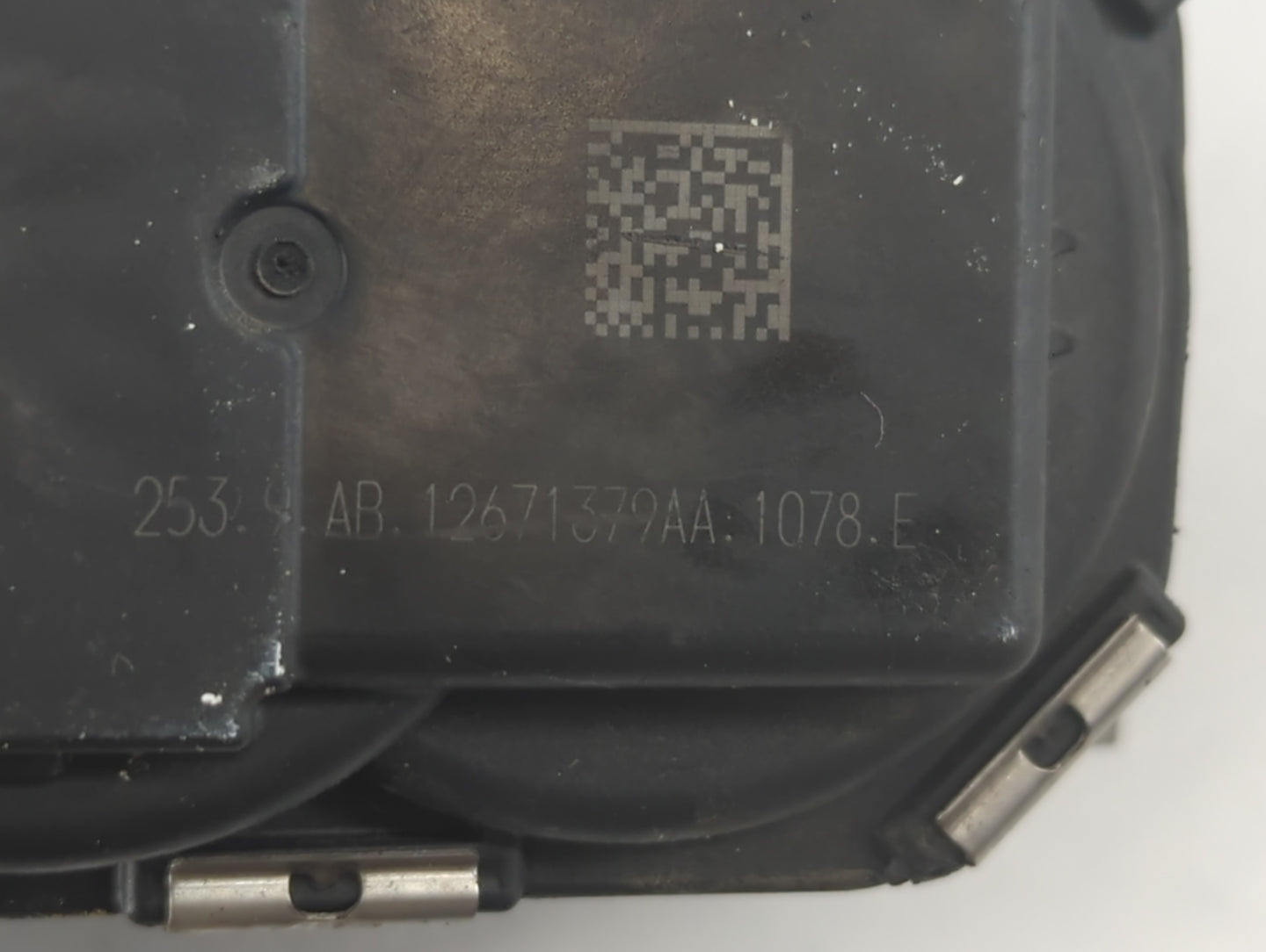 2018-2022 Chevrolet Equinox Throttle Body P/N:12671379AA Fits Fits 2016 2017 2018 2019 2020 2021 2022 OEM Used Auto Parts - 
