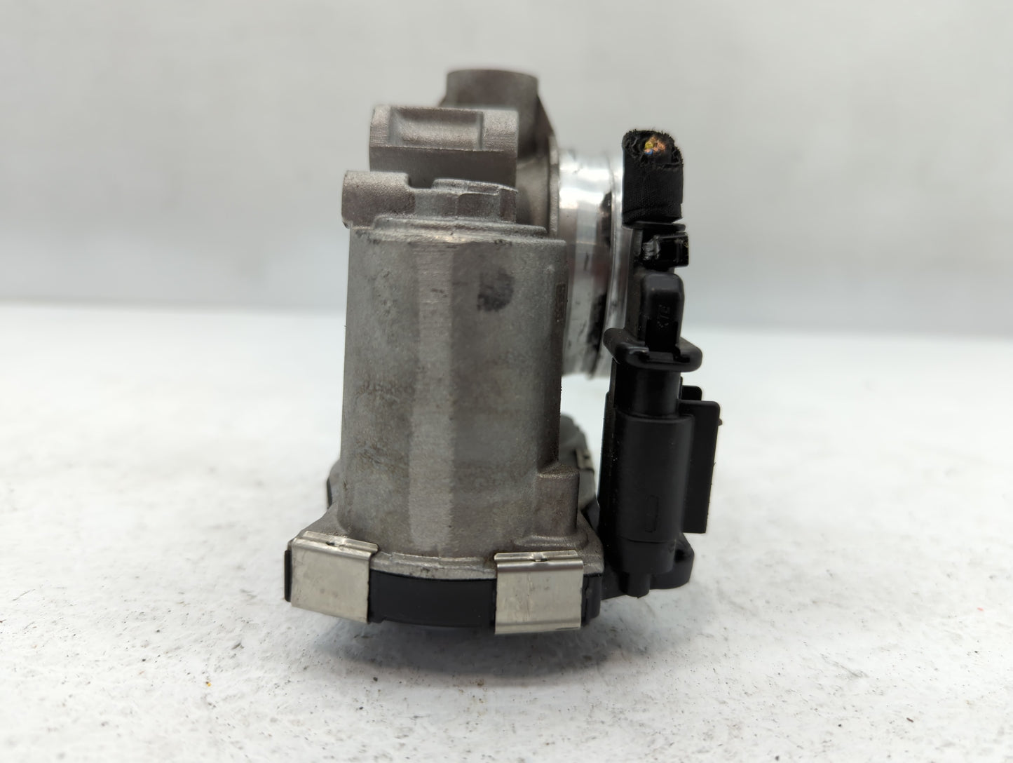 2018-2022 Chevrolet Equinox Throttle Body P/N:1267139AA Fits Fits 2016 2017 2018 2019 2020 2021 2022 OEM Used Auto Parts - O