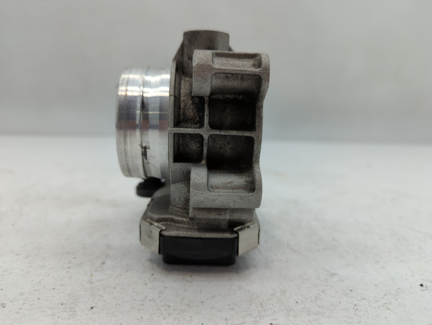 2018-2022 Chevrolet Equinox Throttle Body P/N:1267139AA Fits Fits 2016 2017 2018 2019 2020 2021 2022 OEM Used Auto Parts - O