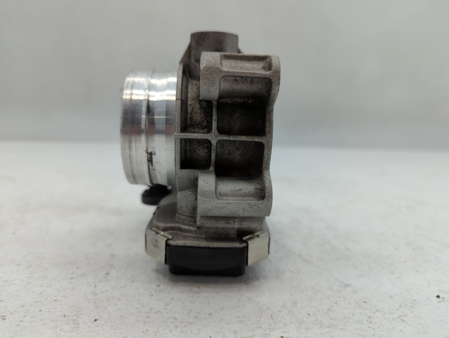 2018-2022 Chevrolet Equinox Throttle Body P/N:1267139AA Fits Fits 2016 2017 2018 2019 2020 2021 2022 OEM Used Auto Parts - O