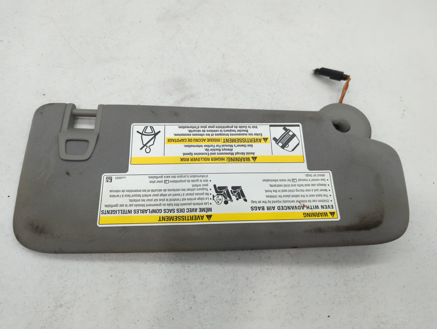 2020-2022 Chevrolet Equinox Sun Visor Shade Replacement Driver Left Mirror Fits Fits 2020 2021 2022 OEM Used Auto Parts - Oe