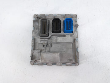 2020-2022 Chevrolet Equinox PCM Engine Control Computer ECU ECM PCU OEM P/N:12702989 Fits Fits 2020 2021 2022 OEM Used Auto 