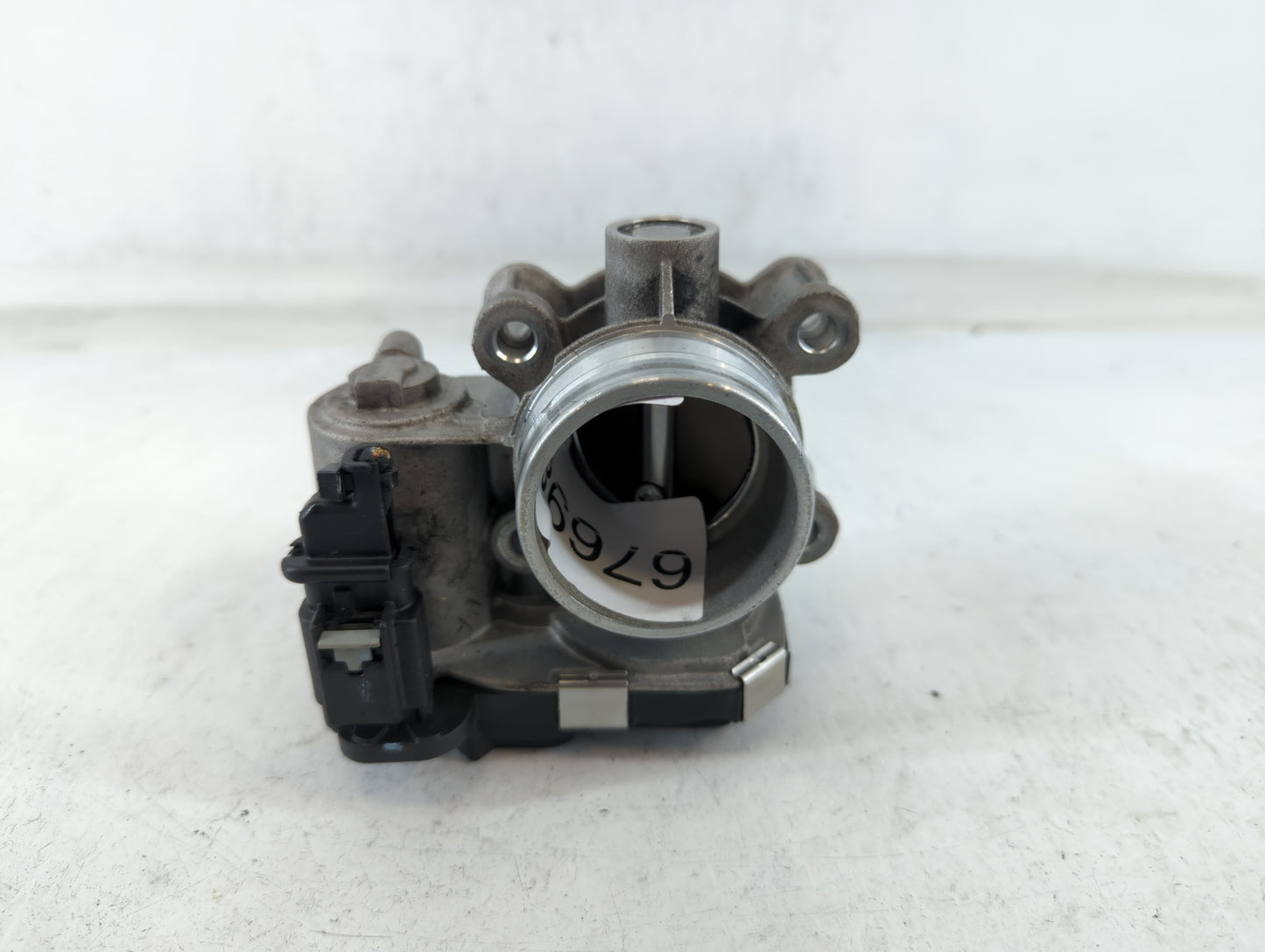 2018-2022 Chevrolet Equinox Throttle Body P/N:12671379AA Fits Fits 2016 2017 2018 2019 2020 2021 2022 OEM Used Auto Parts - 