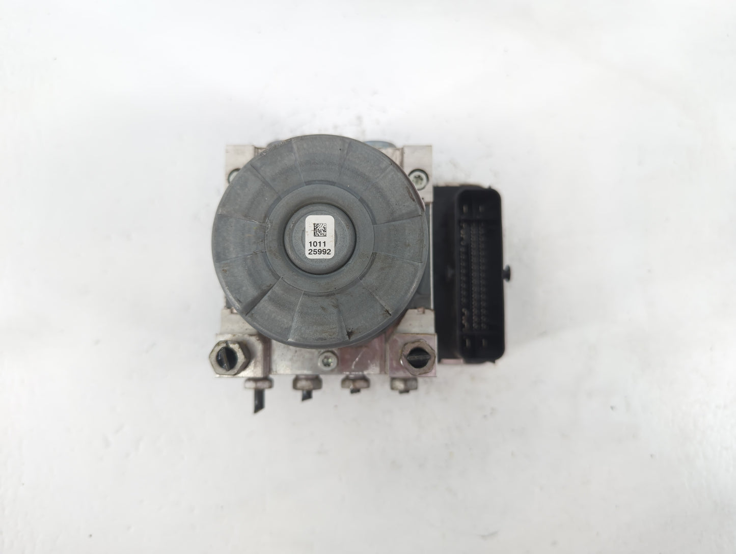 2020-2022 Chevrolet Equinox ABS Pump Control Module Replacement P/N:84825144 Fits Fits 2020 2021 2022 OEM Used Auto Parts - 