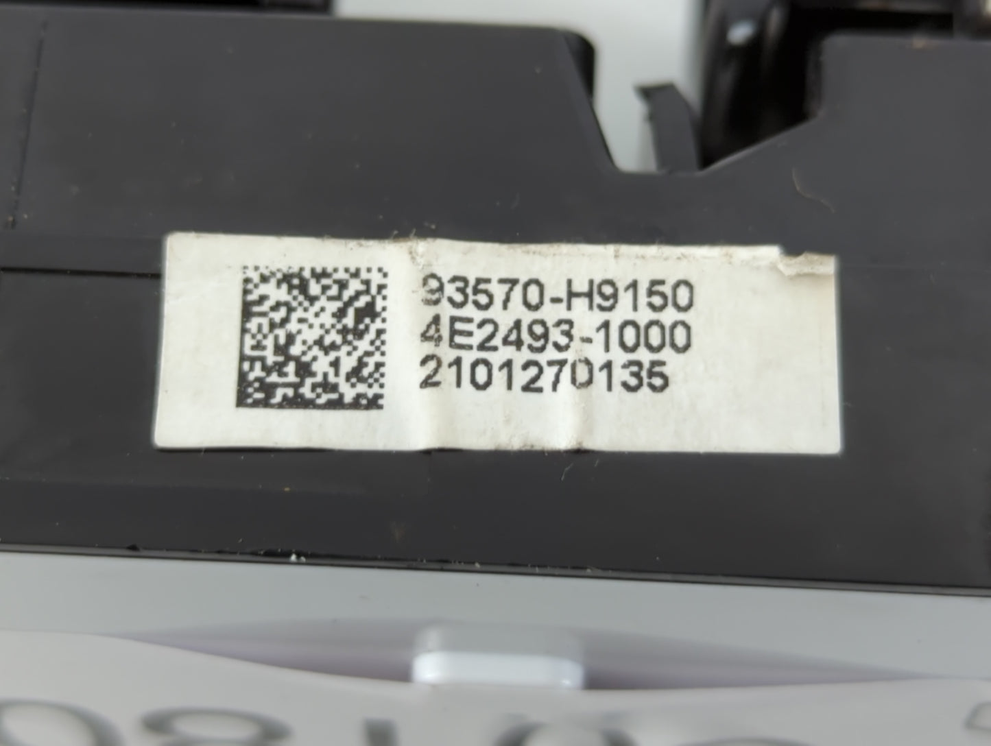 2018-2022 Chevrolet Equinox Master Power Window Switch Replacement Driver Side Left P/N:93570-H9150 4E2493-1000 Fits OEM Use
