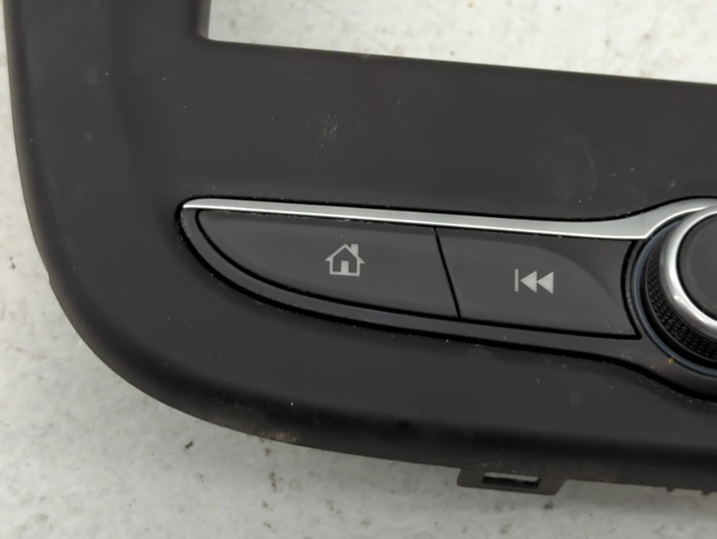 2020-2021 Chevrolet Equinox Am Fm Cd Player Radio Receiver - Oemusedautoparts1.com