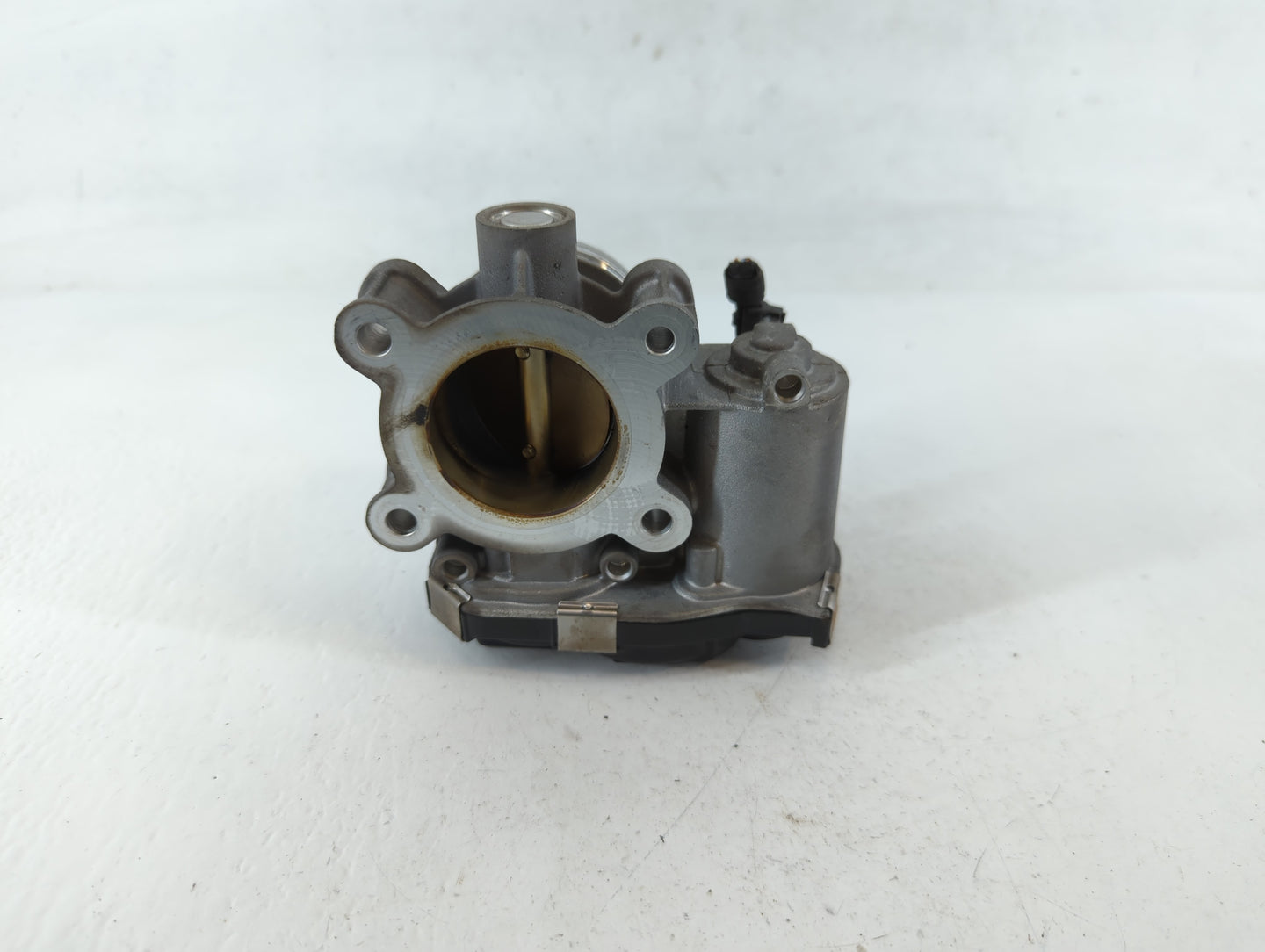 2018-2022 Chevrolet Equinox Throttle Body P/N:12671379AA Fits Fits 2016 2017 2018 2019 2020 2021 2022 OEM Used Auto Parts - 