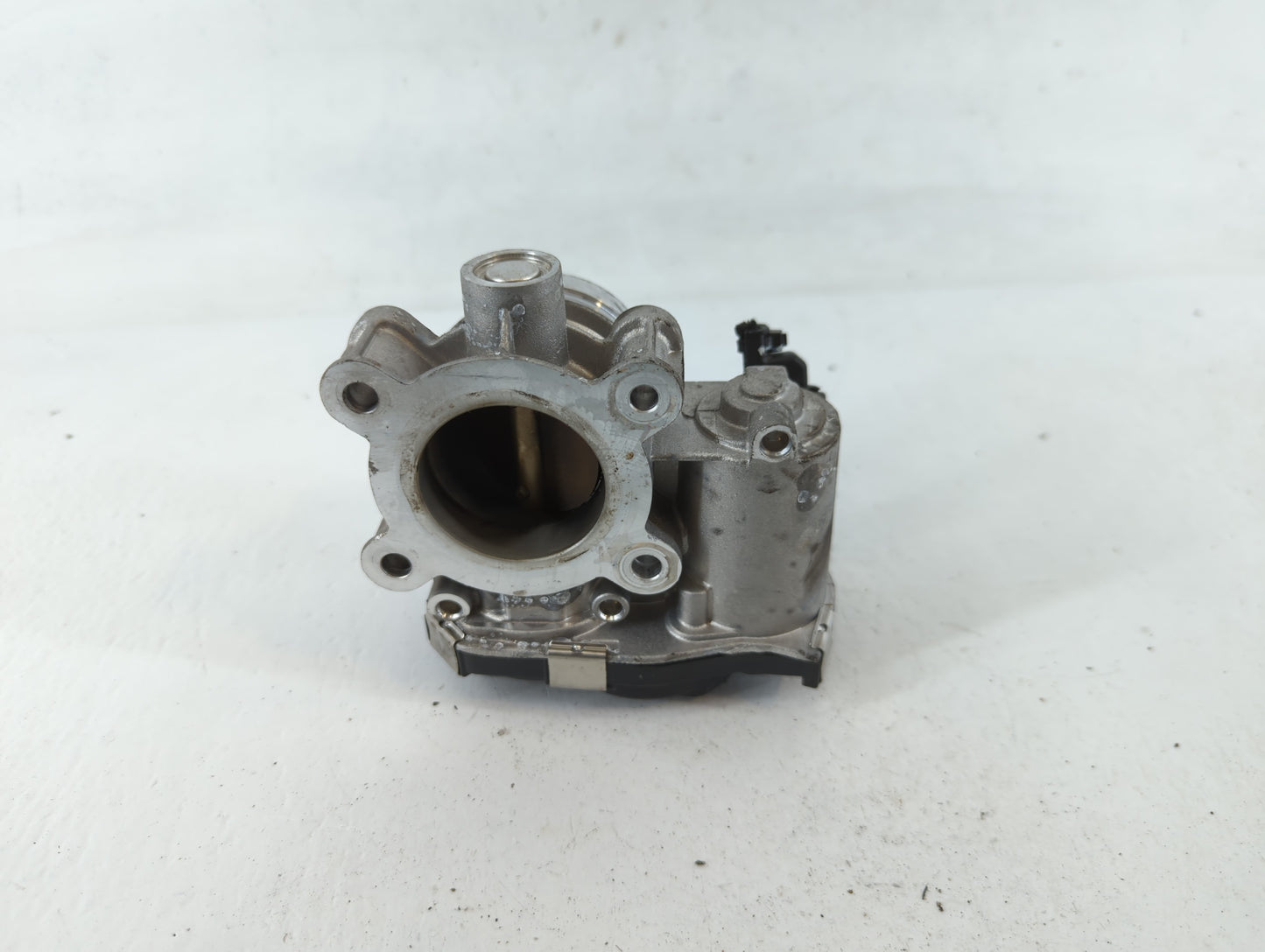 2018-2022 Chevrolet Equinox Throttle Body P/N:12671379AA Fits Fits 2016 2017 2018 2019 2020 2021 2022 OEM Used Auto Parts - 