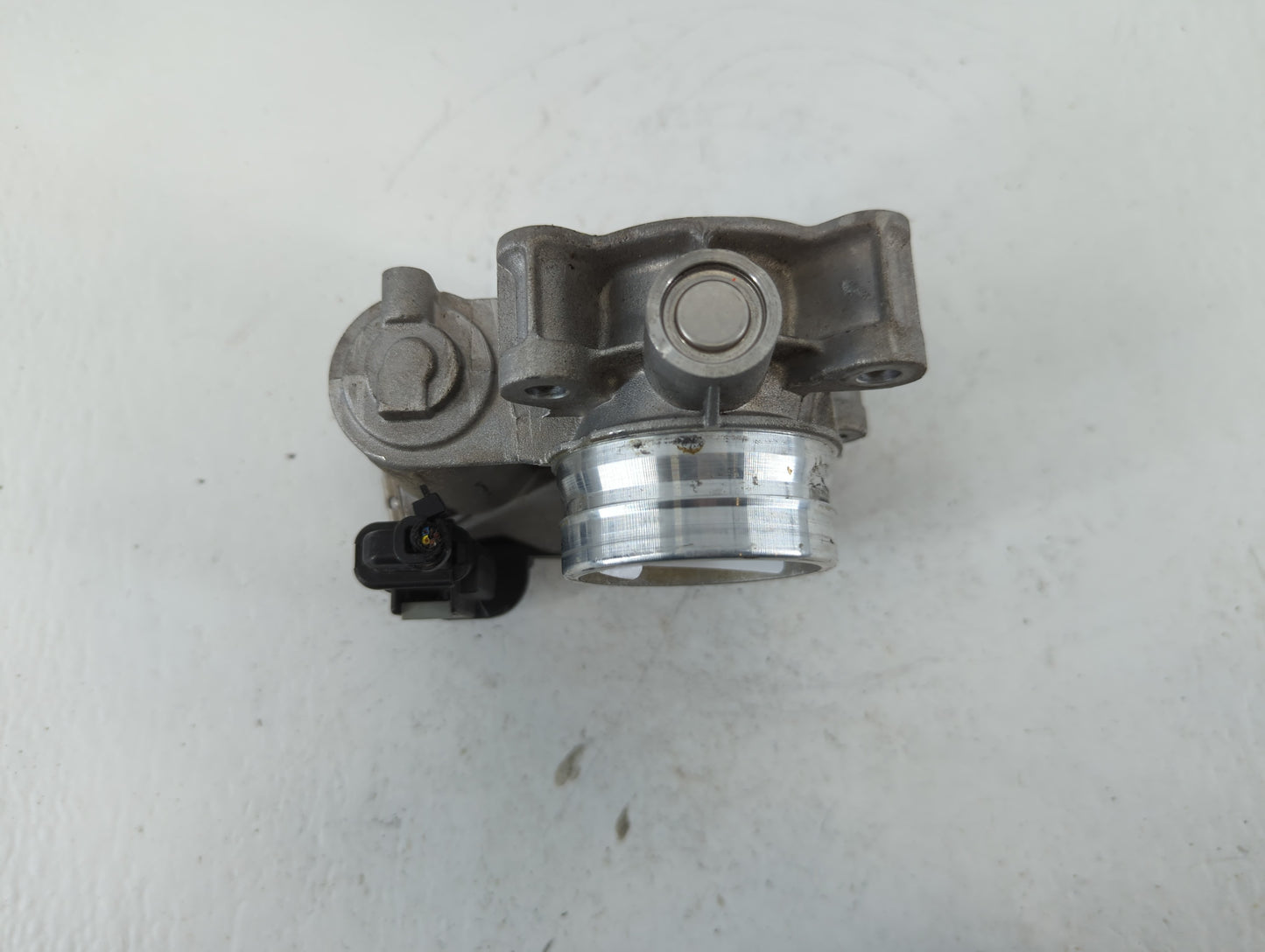 2018-2022 Chevrolet Equinox Throttle Body P/N:12671379AA Fits Fits 2016 2017 2018 2019 2020 2021 2022 OEM Used Auto Parts - 