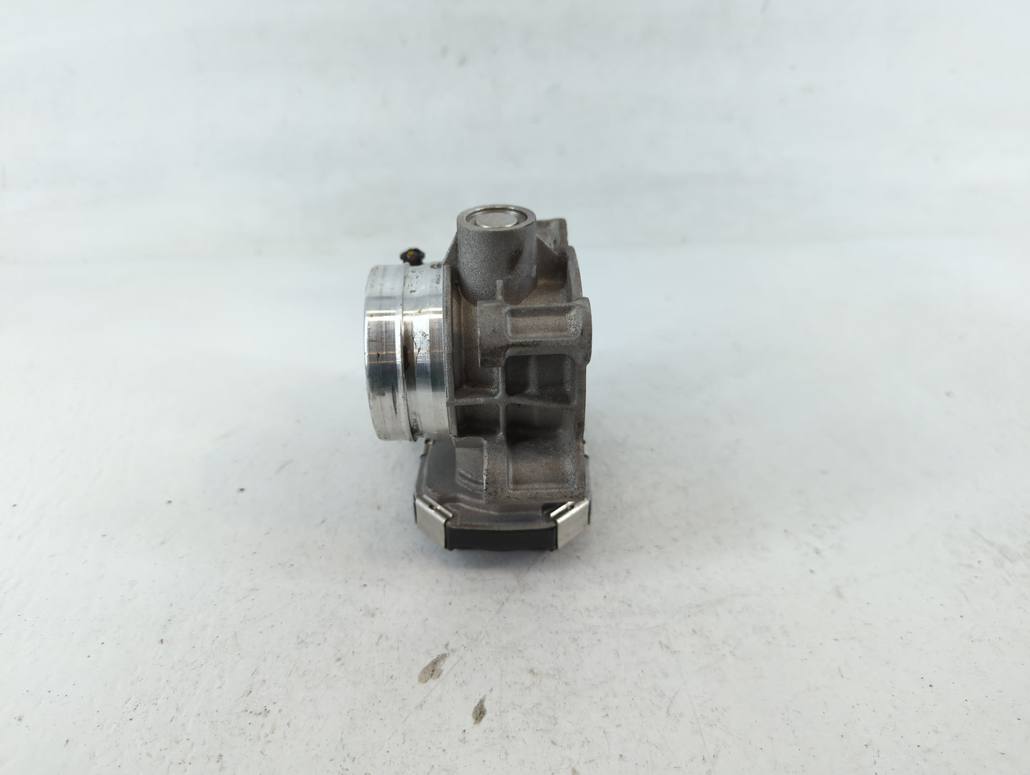 2018-2022 Chevrolet Equinox Throttle Body P/N:12671379AA Fits Fits 2016 2017 2018 2019 2020 2021 2022 OEM Used Auto Parts - 