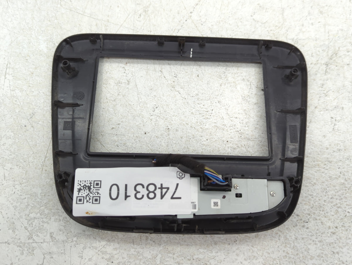 2019-2022 Chevrolet Equinox Am Fm Cd Player Radio Receiver 748310 - Oemusedautoparts1.com