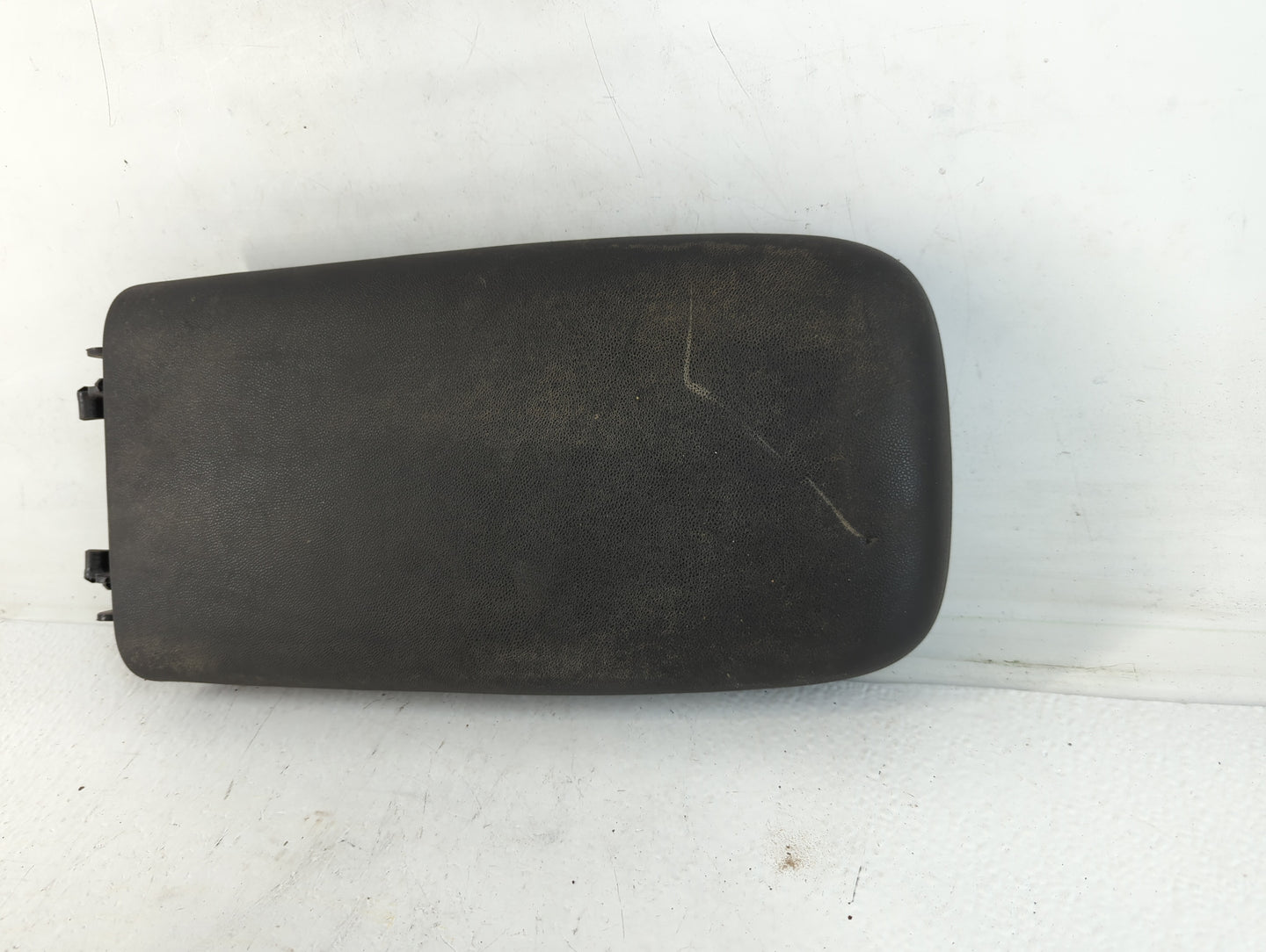2020 Chevrolet Equinox Center Console Armrest Cover Lid Fits OEM Used Auto Parts - Oemusedautoparts1.com