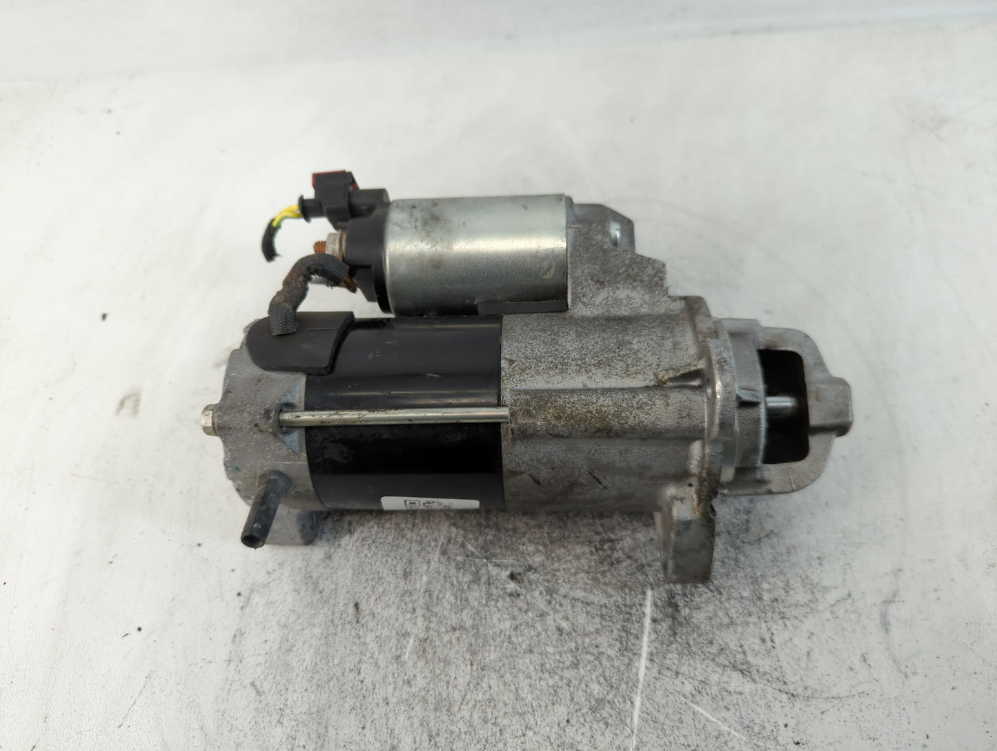 2018-2022 Chevrolet Equinox Car Starter Motor Solenoid OEM P/N:12690481 Fits Fits 2017 2018 2019 2020 2021 2022 OEM Used Aut