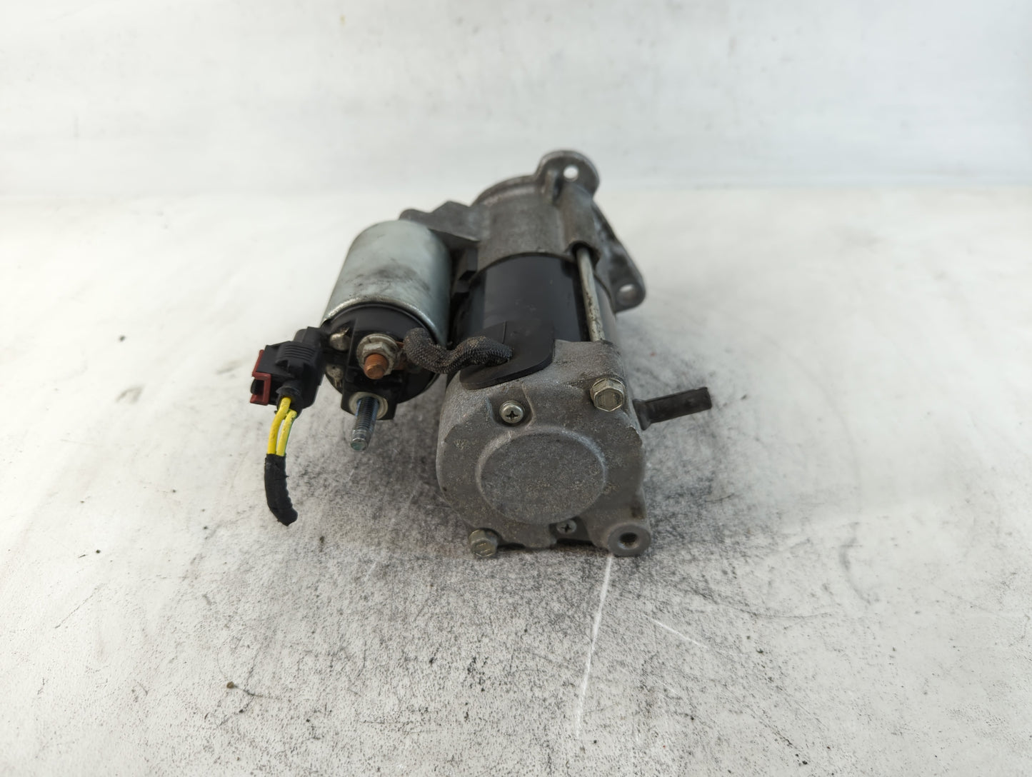 2018-2022 Chevrolet Equinox Car Starter Motor Solenoid OEM P/N:12690481 Fits Fits 2017 2018 2019 2020 2021 2022 OEM Used Aut